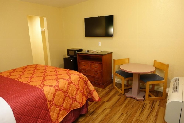 Tropic Lodge image 49